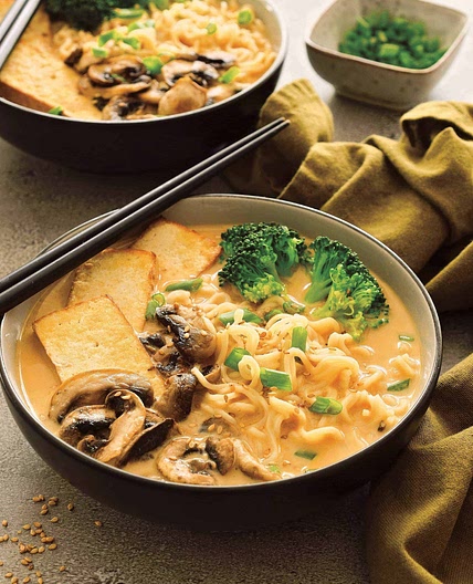 Creamy Vegan Sesame Ramen