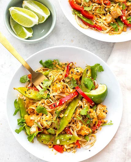 Instant Pot Red Curry Chicken Noodles