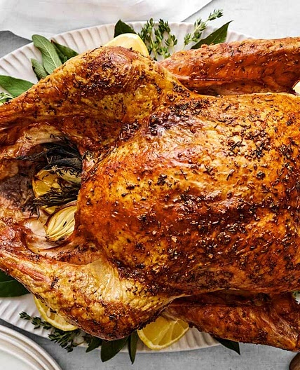 Easy Thanksgiving Turkey (Best No-Fail Recipe)