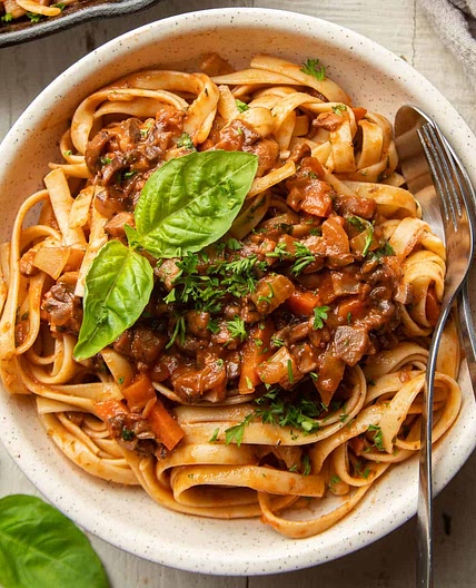 Pasta with Mushroom Bolognese
