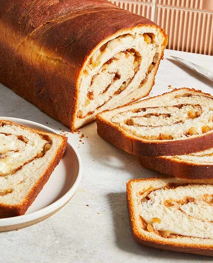 Apple Cinnamon Bread