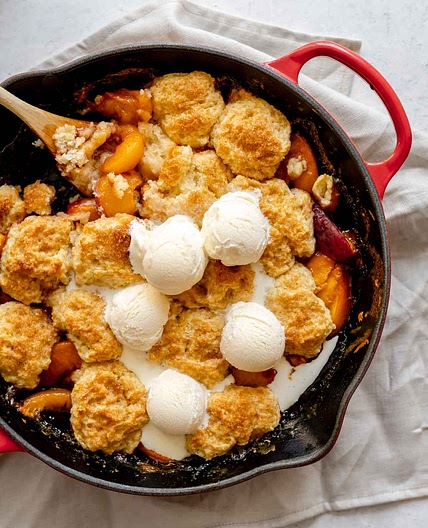 Easy Fresh Peach Cobbler