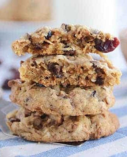 Chewy Granola Cookies