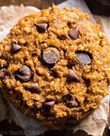 Healthy Pumpkin Chocolate Chip Oatmeal Cookies