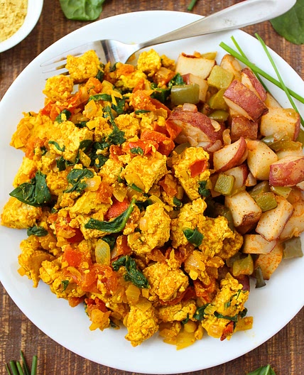 Tofu Scramble with Spinach and Tomato