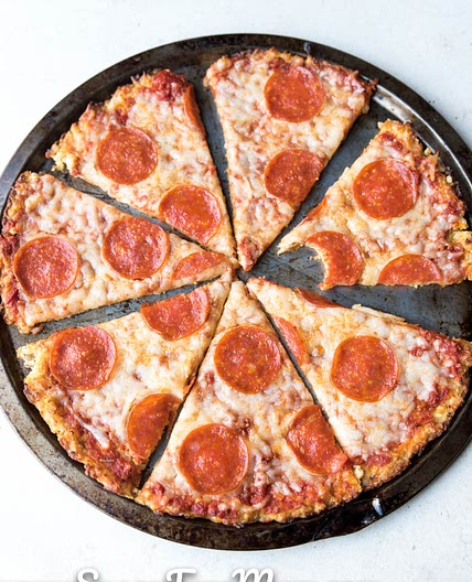 Keto Low Carb Cauliflower Pizza