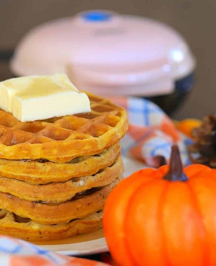 Low Carb Pumpkin Spice Waffles