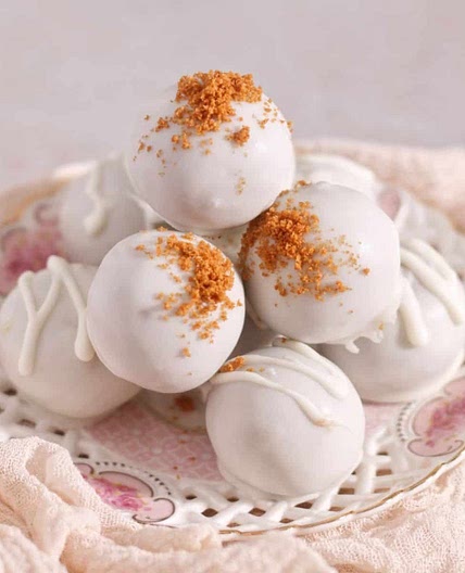 Easy No Bake Lotus Biscoff truffles
