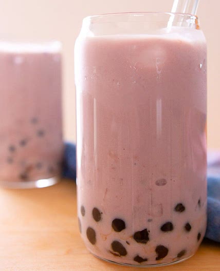 taro boba milk tea 芋頭奶茶 (Taiwanese taro bubble tea)