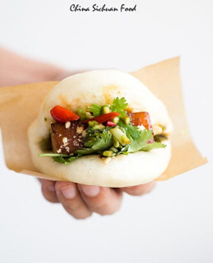 Gua Bao (Taiwanese Pork Belly Buns)