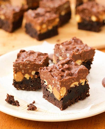 Peanut Butter Cup Crunch Brownies