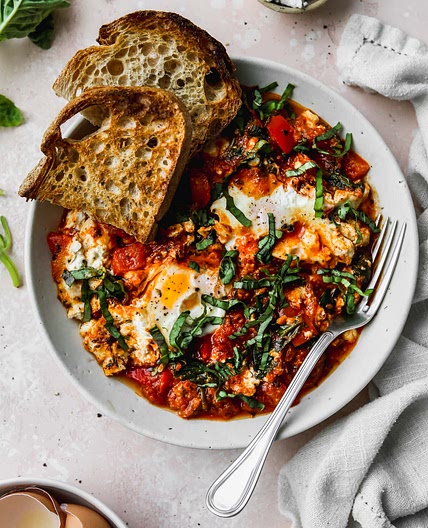 Easy Stovetop Shakshuka (No Oven)