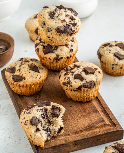 The Best Vegan Chocolate Chip Muffins