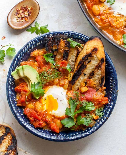 Tomato-Curry Poached Eggs
