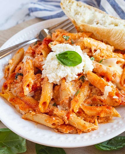 Cheesecake Factory Four Cheese Pasta (Copycat)