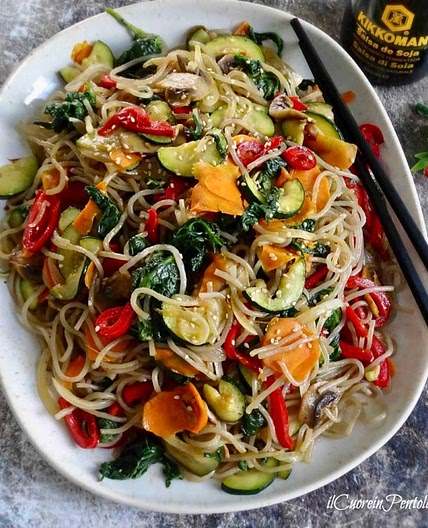 JAPCHAE: Noodles di patate con Verdure (Ricetta Coreana)