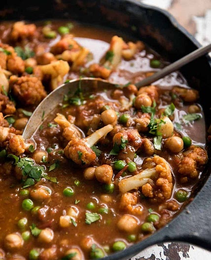 Cauliflower and Chickpea Curry