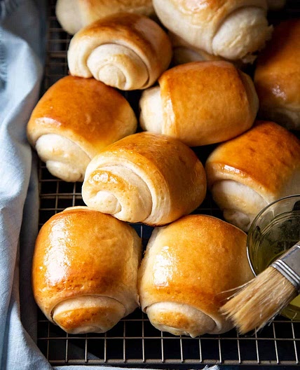 Honey Buttermilk Buns