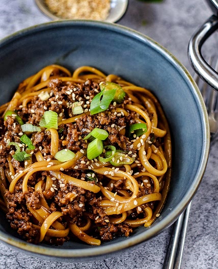 Mongolische Hackfleisch Pasta