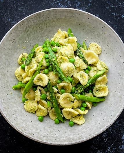 Asparagus Pasta Salad with Pecan Pesto