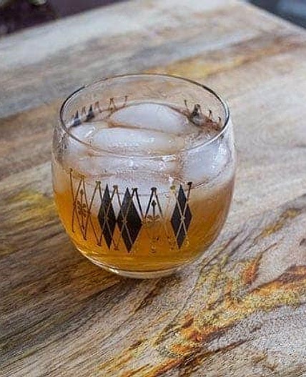 How to Make a Log Cabin Cocktail