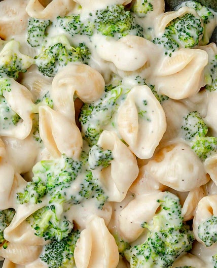 White Cheddar Broccoli Mac & Cheese