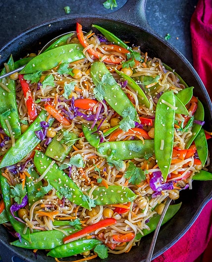 30 Minute Sesame Ginger Noodles with Vegetables