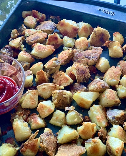 Crispy Roasted Vegan Garlic Potatoes