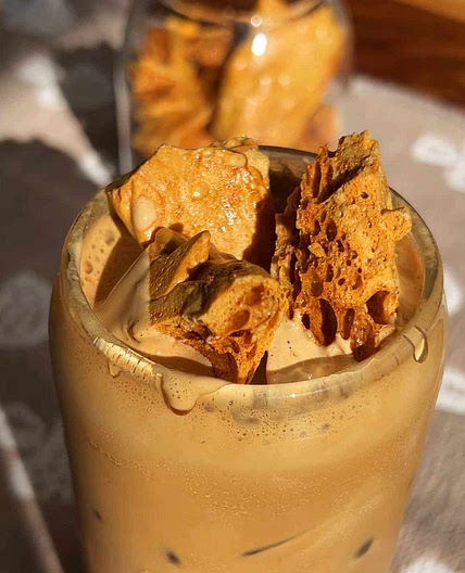 Dalgona Coffee with Dalgona Candy Topping