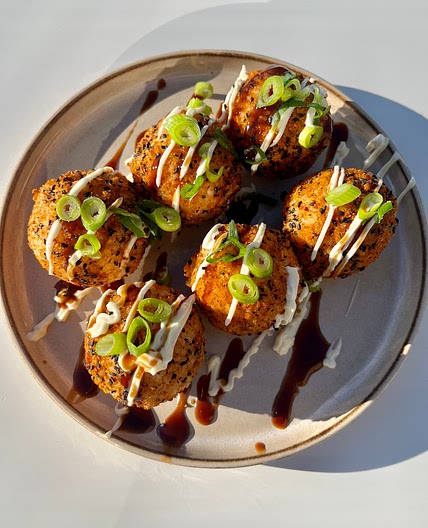 Korean Rice Balls (Jumeokbap)