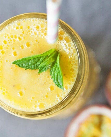 Suco de maracujá com leite