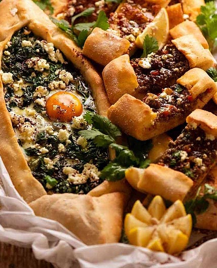 Pide - Turkish Flat Bread / Pizza