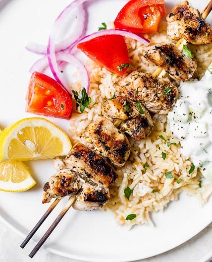 Grilled Chicken Kabobs with Cucumber Yogurt Sauce
