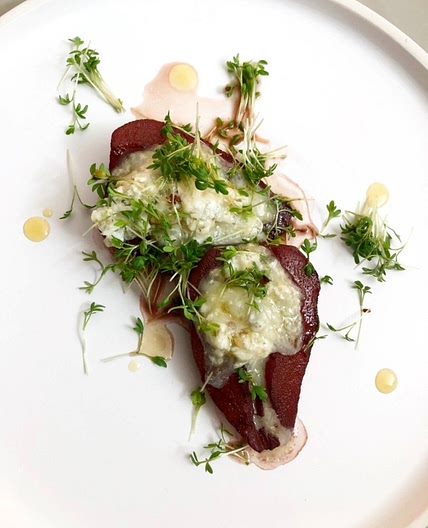 Poached Pears with Gorgonzola