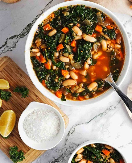 White Bean Kale Soup (Tuscan-Style)