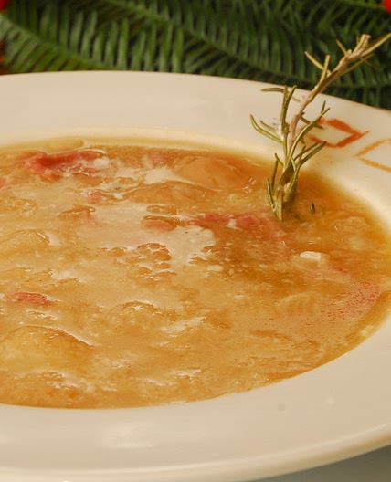 Sopa de ajo rápida