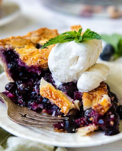 Blue Ribbon Gluten-Free Blueberry Pie with Flaky Crust