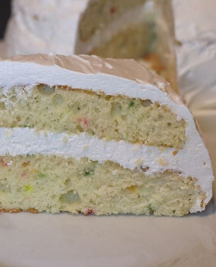 White Cake with Cheesecake Filling