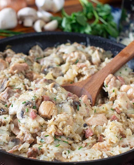 One-Pan Cheesy Chicken and Rice Recipe