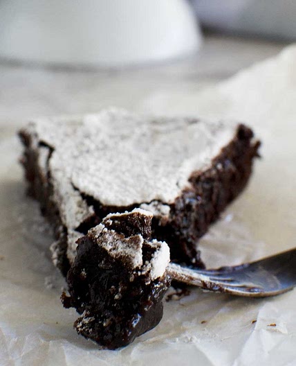 6-ingredient Gooey Swedish Chocolate Cake (Kladdkaka)