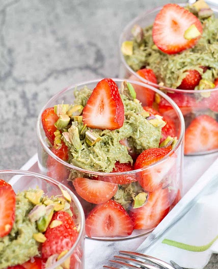 Dubai-Style Strawberries with Pistachio Cream