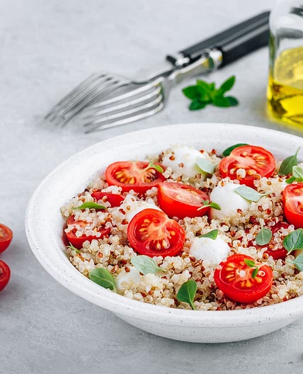 Fresh Spinach Tomato Goat Cheese Quinoa Salad