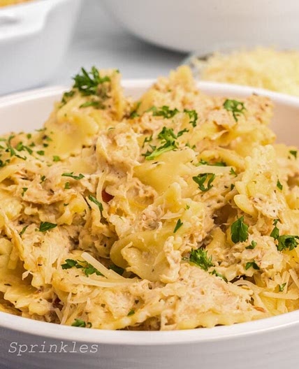 Crockpot Buffalo Wild Wings Garlic Parmesan Chicken Pasta