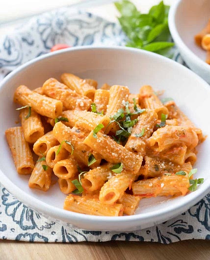 Creamy Red Pepper and Tomato Pasta Recipe