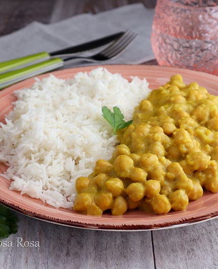 Curry di ceci con riso basmati
