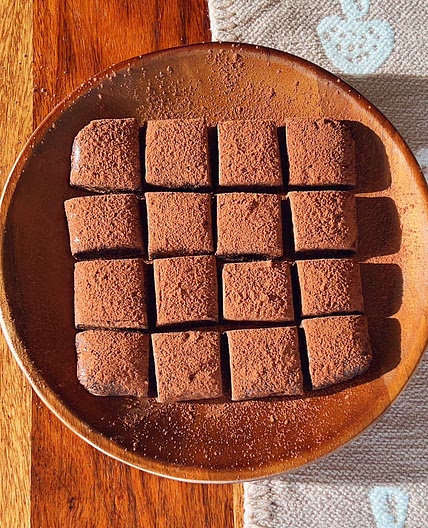 Homemade Chocolate Truffles (3 ingredient easy recipe)