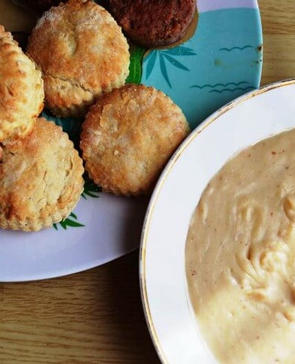 Copycat Cracker Barrel Sausage Gravy And Biscuits