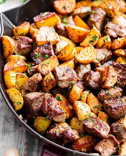 Garlic Butter Steak Bites and Potatoes {Whole30}