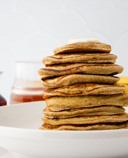 Banana Oat Blender Pancakes