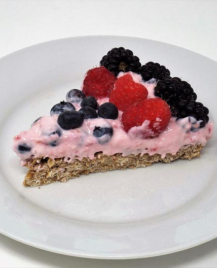 Fruit Pizza with Oatmeal Cookie Crust